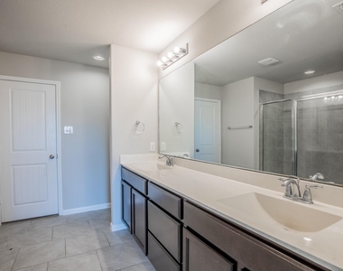 1407 Wheatland Terrance Lane - Photo Thumbnail 21