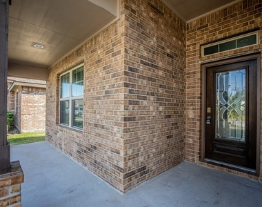 1407 Wheatland Terrance Lane - Photo Thumbnail 2