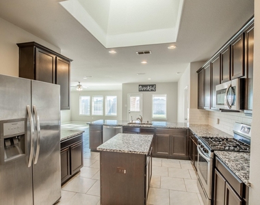 1407 Wheatland Terrance Lane - Photo Thumbnail 9