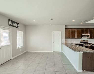 1407 Wheatland Terrance Lane - Photo Thumbnail 15