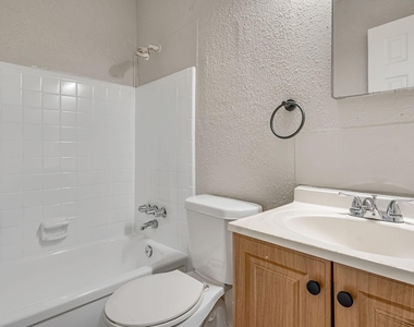 4720 Carmen Street - Photo Thumbnail 10