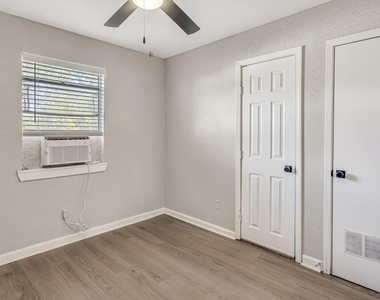 4720 Carmen Street - Photo Thumbnail 8