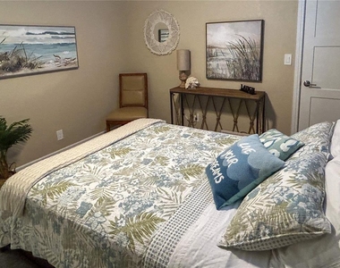 1230 Gulf Boulevard - Photo Thumbnail 14