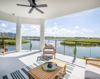 19505 Gulf Boulevard - Photo Thumbnail 22