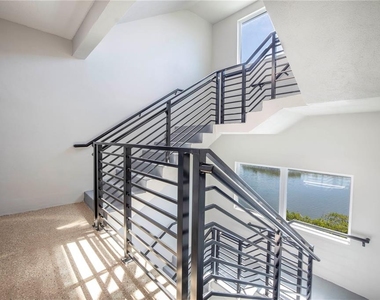 19505 Gulf Boulevard - Photo Thumbnail 3