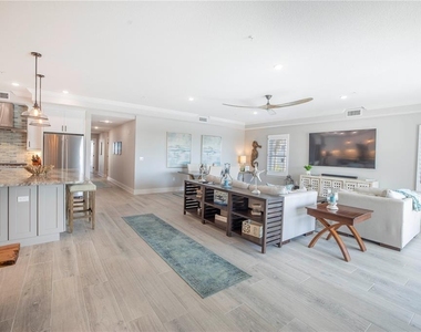 19505 Gulf Boulevard - Photo Thumbnail 6