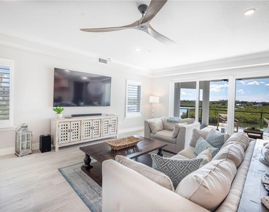 19505 Gulf Boulevard - Photo Thumbnail 18