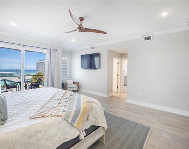 19505 Gulf Boulevard - Photo Thumbnail 40