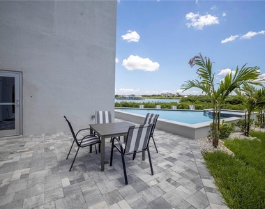 19505 Gulf Boulevard - Photo Thumbnail 78