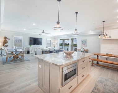 19505 Gulf Boulevard - Photo Thumbnail 12
