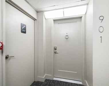 400 Island Way - Photo Thumbnail 28