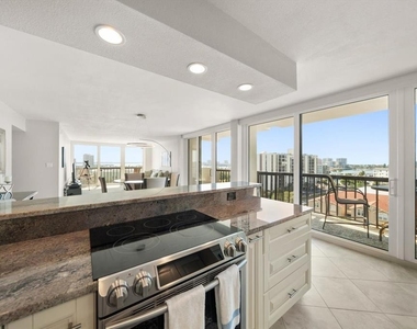 400 Island Way - Photo Thumbnail 4