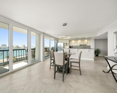 400 Island Way - Photo Thumbnail 9