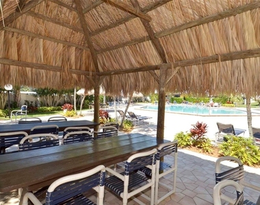 400 Island Way - Photo Thumbnail 38