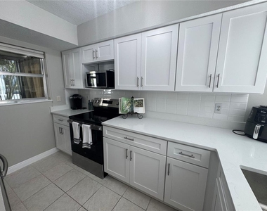 621 Windrush Bay Drive - Photo Thumbnail 11