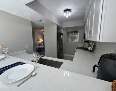 621 Windrush Bay Drive - Photo Thumbnail 16