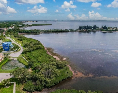 621 Windrush Bay Drive - Photo Thumbnail 55