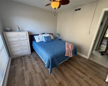 621 Windrush Bay Drive - Photo Thumbnail 24