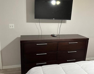 1057 S Hiawassee Road - Photo Thumbnail 12