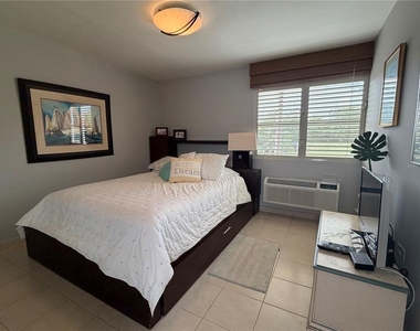 Apt B-205 Cond. Harbour Points - Photo Thumbnail 9
