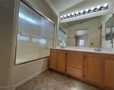 9579 Belle Fountain Avenue - Photo Thumbnail 8