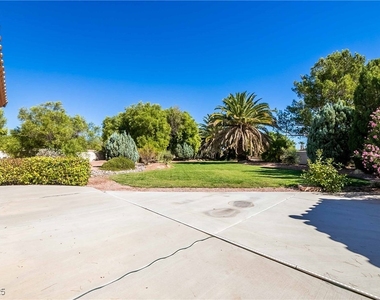 1400 Castle Crest Drive - Photo Thumbnail 50