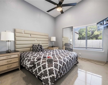 1400 Castle Crest Drive - Photo Thumbnail 41