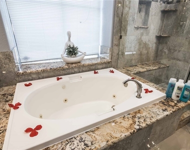 1400 Castle Crest Drive - Photo Thumbnail 35