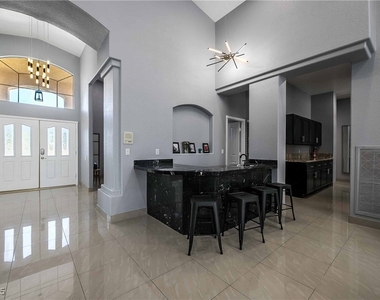 1400 Castle Crest Drive - Photo Thumbnail 13