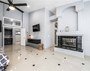 1400 Castle Crest Drive - Photo Thumbnail 28