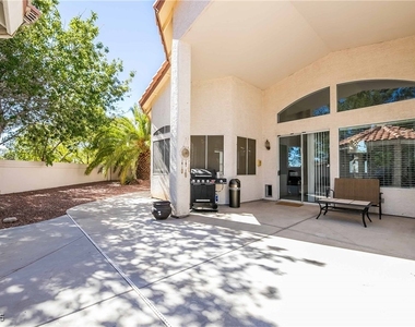 1400 Castle Crest Drive - Photo Thumbnail 49