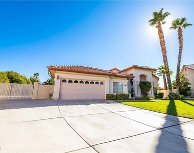 1400 Castle Crest Drive - Photo Thumbnail 1