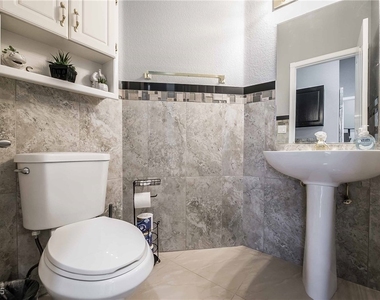 1400 Castle Crest Drive - Photo Thumbnail 24