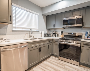 3955 Savoy Court - Photo Thumbnail 29