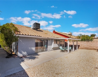 7076 Gunslinger Street - Photo Thumbnail 30