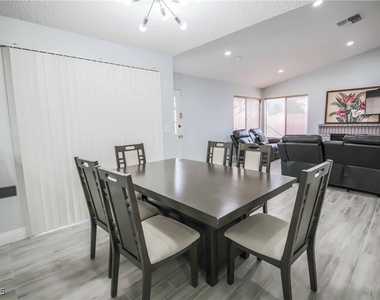 7399 Topeka Drive - Photo Thumbnail 7