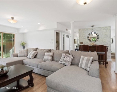 552 Prospect Avenue - Photo Thumbnail 4