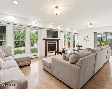 552 Prospect Avenue - Photo Thumbnail 3