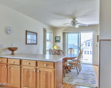 4 Camden Avenue - Photo Thumbnail 4