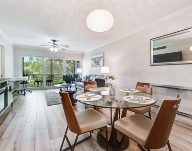 773 Jeffery Street - Photo Thumbnail 7