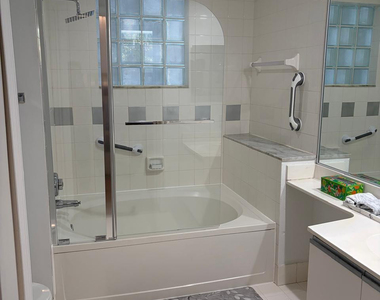 3205 Ne 184th Street - Photo Thumbnail 15