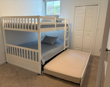 3205 Ne 184th Street - Photo Thumbnail 14