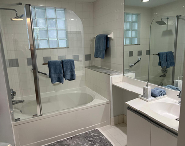 3205 Ne 184th Street - Photo Thumbnail 12