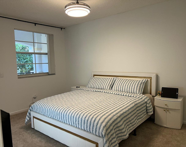 3205 Ne 184th Street - Photo Thumbnail 9