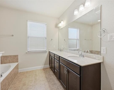 5460 Blue Quail Drive - Photo Thumbnail 9