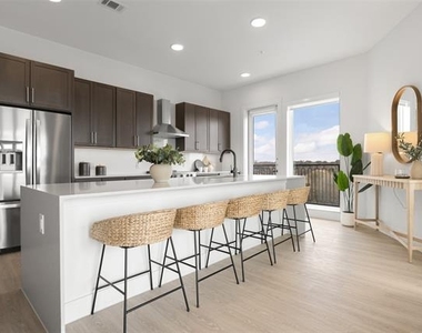 7532 East Grand Avenue - Photo Thumbnail 1