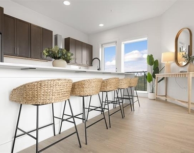 7532 East Grand Avenue - Photo Thumbnail 2