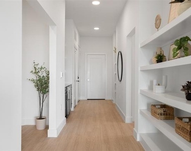 7532 East Grand Avenue - Photo Thumbnail 5