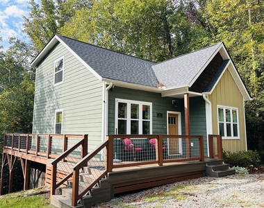 14 Constitution Court - Photo Thumbnail 3