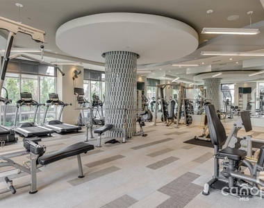 125 W Tremont Avenue - Photo Thumbnail 10